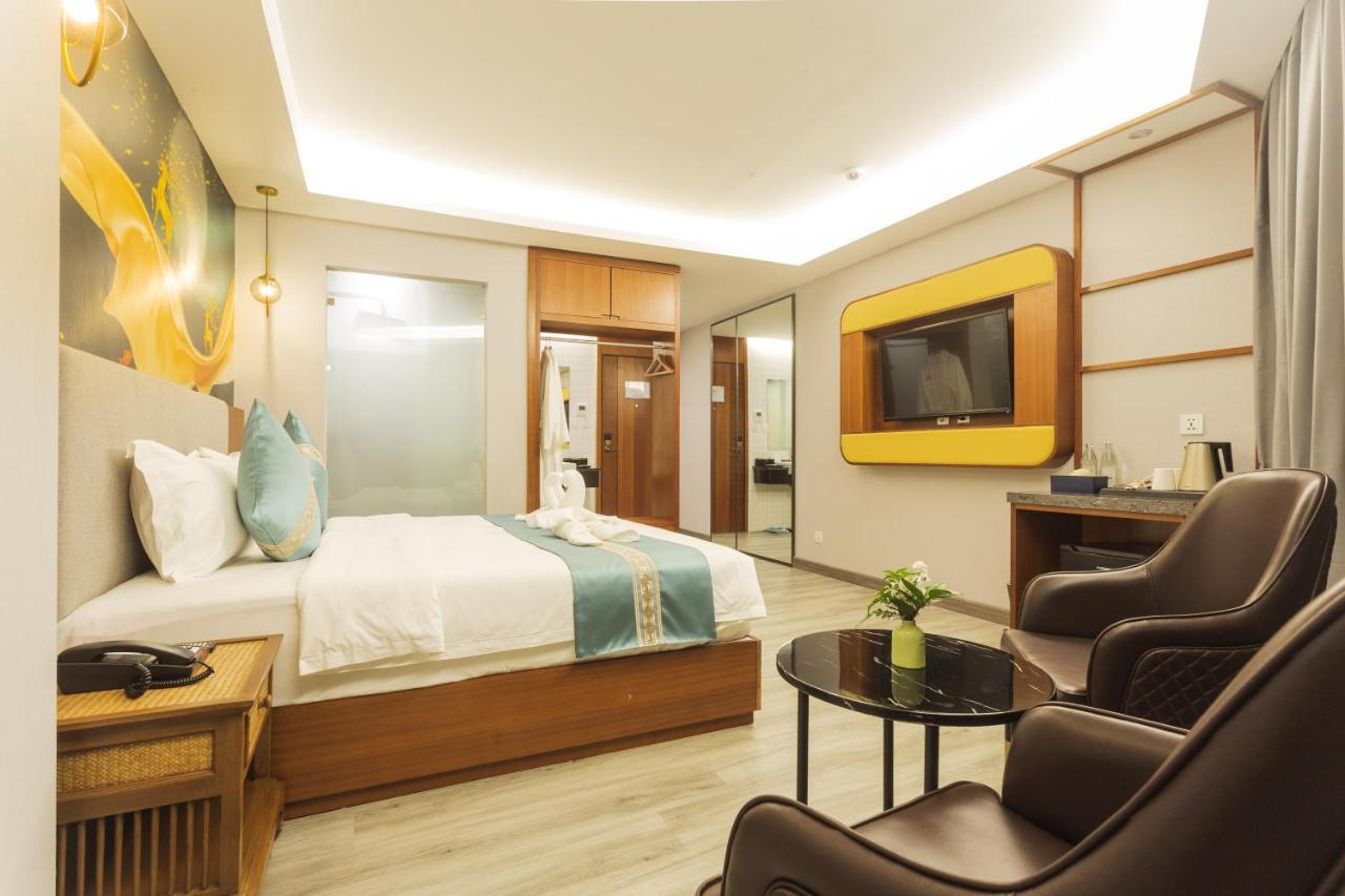 Thapae Twins Hotel 치앙마이 외부 사진