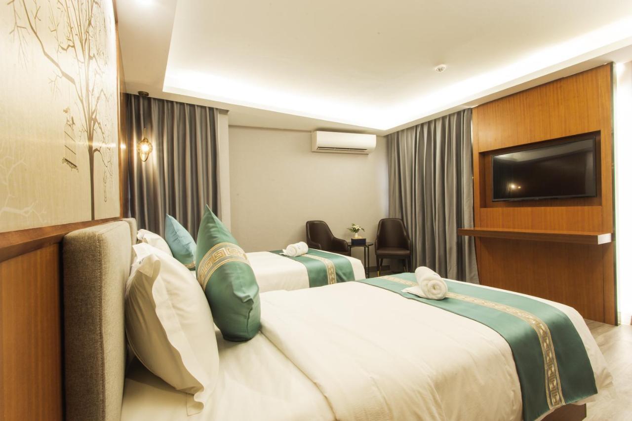 Thapae Twins Hotel 치앙마이 외부 사진