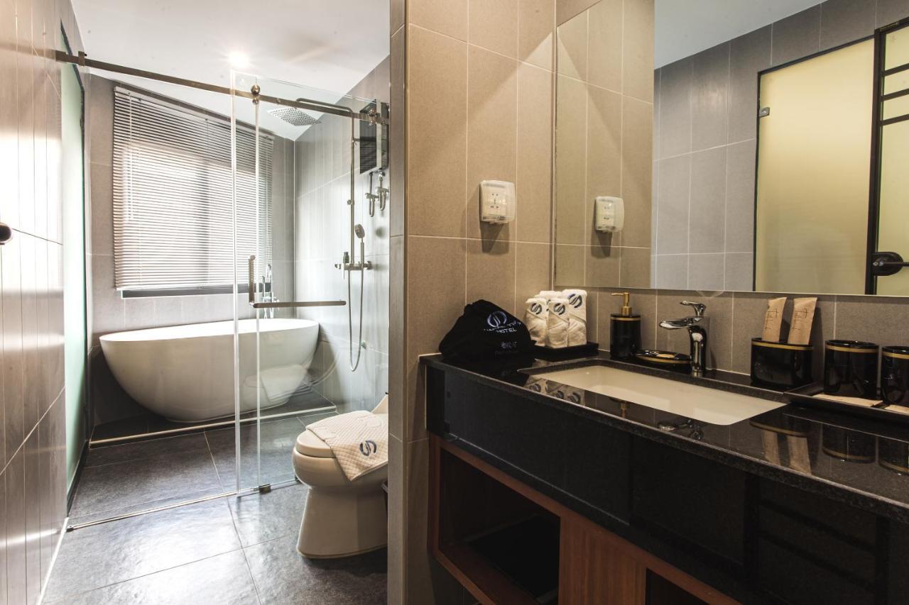 Thapae Twins Hotel 치앙마이 외부 사진