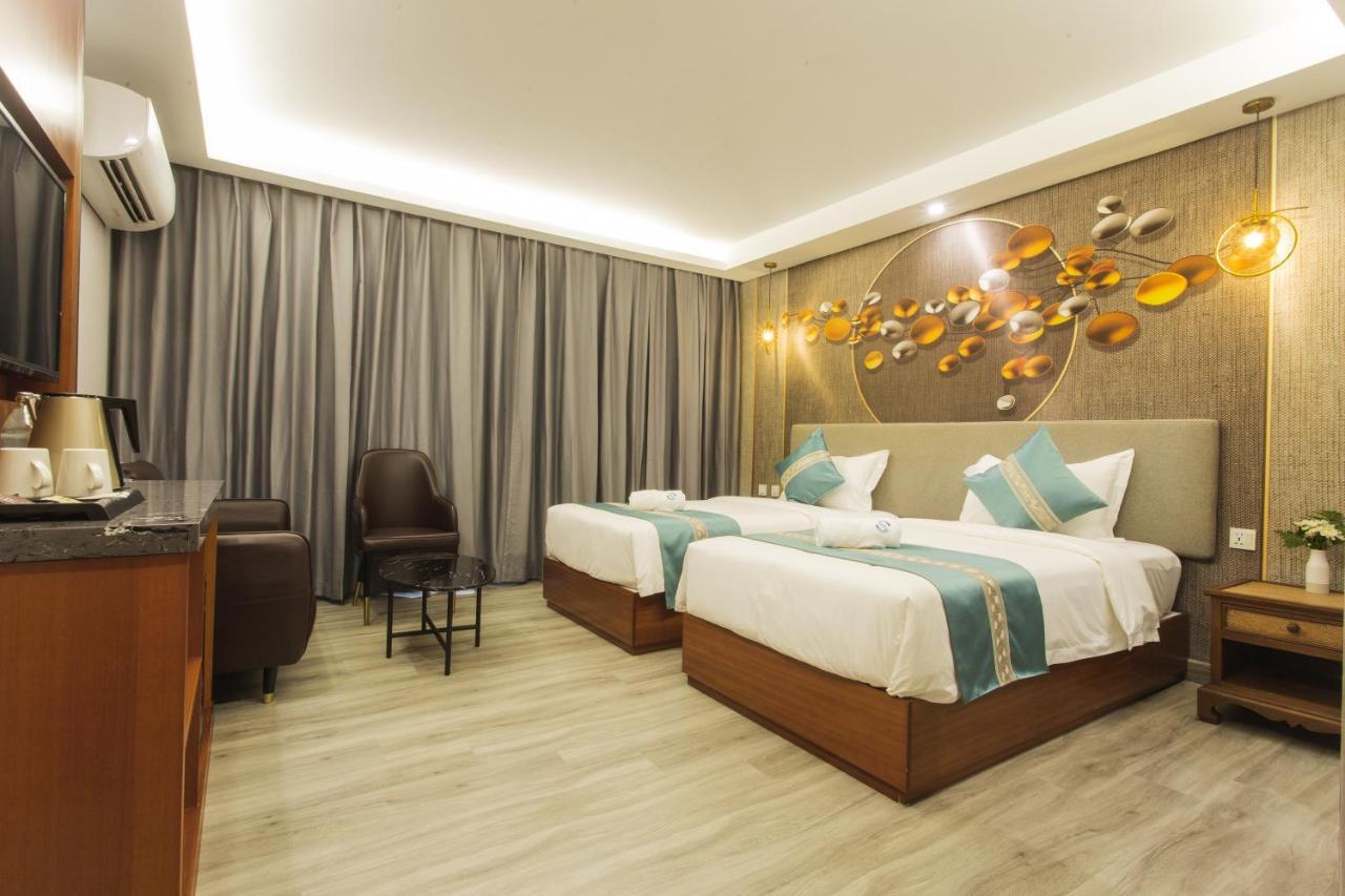 Thapae Twins Hotel 치앙마이 외부 사진
