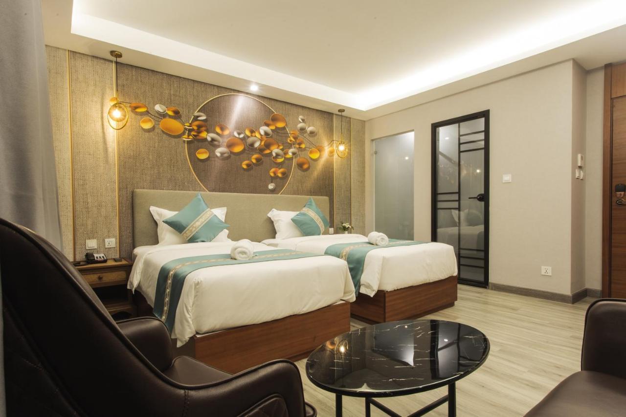 Thapae Twins Hotel 치앙마이 외부 사진